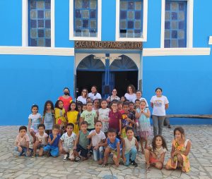 Professoras e alunos da Escola Maria do Socorro Cruz visitam o Horto do Padre Cícero.