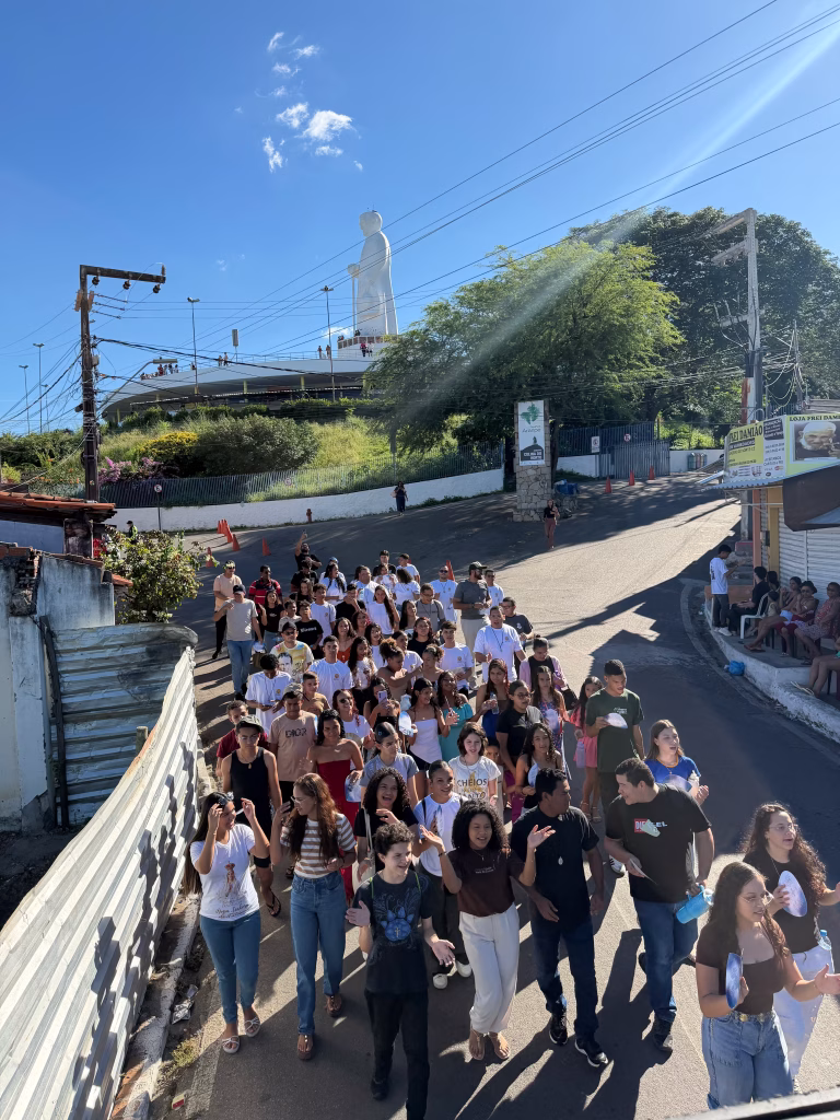 Comunidade de Jovens Cristãos do Horto (CJC) celebra um ano com oração, música e louvor