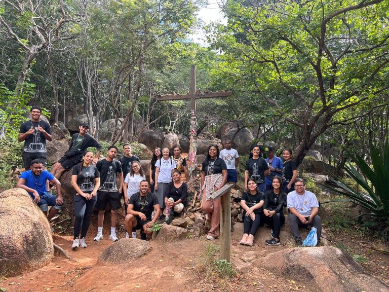 Horto do Padre Cícero realiza Caminhada Ecológica com colaboradores